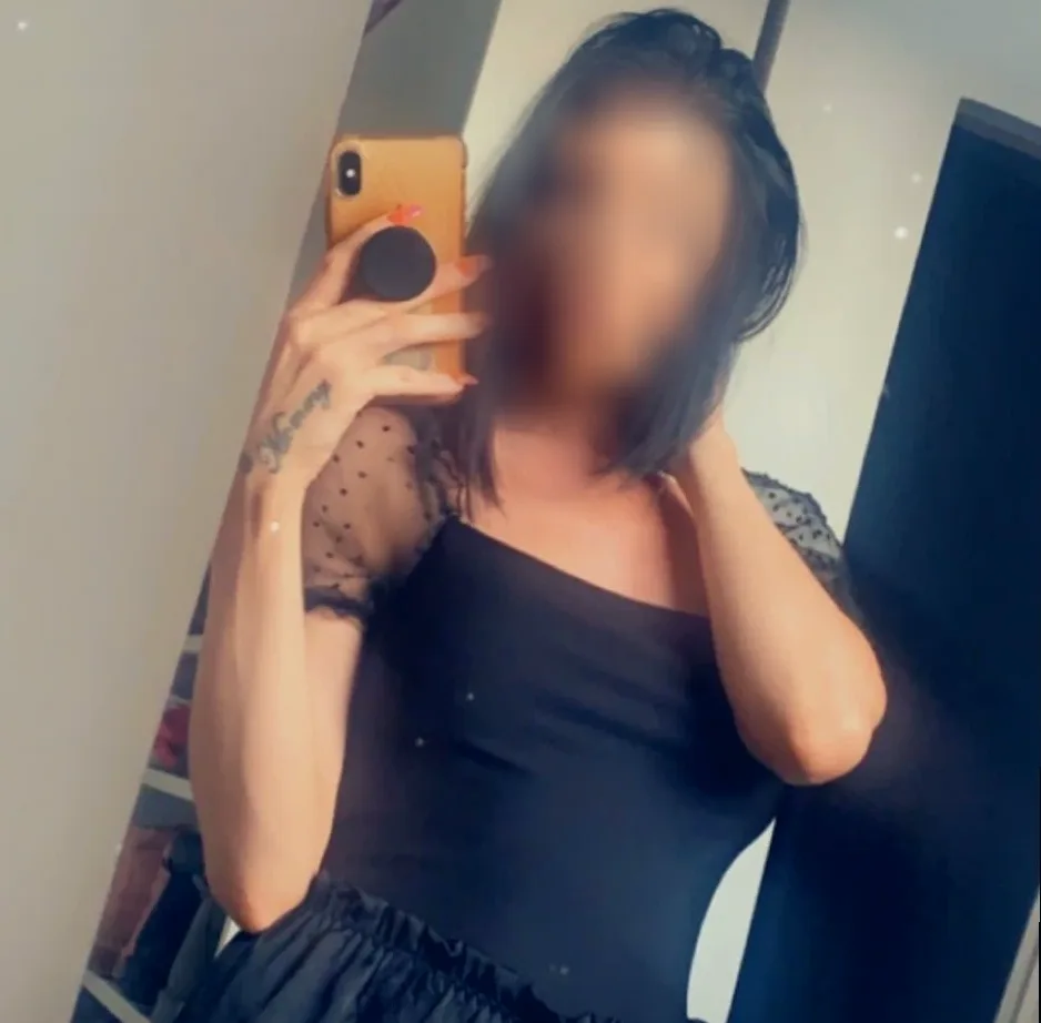 Marina, 31