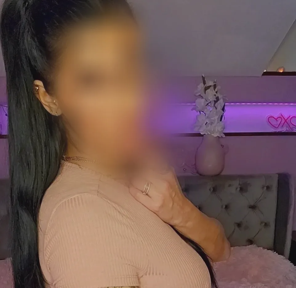 Merle, 33