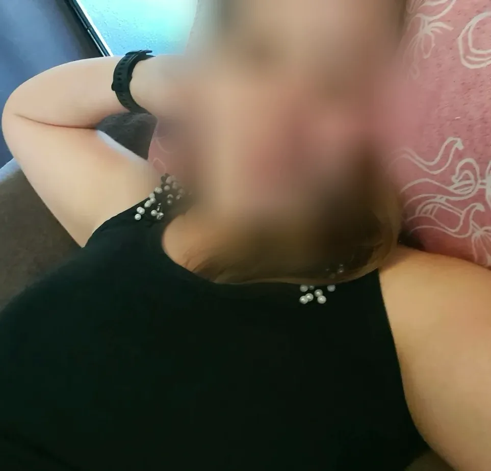 Sophia, 37